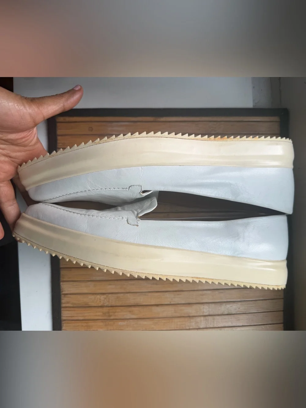 Jill Sander white crinkled leather shoes/loafers. Unisex(Mens 39/11 inch insole)
